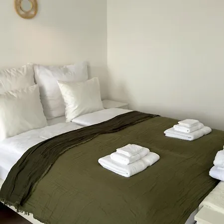 Modernes Studio-apartment In - Ideal Fuer Paare Und Alleinreisende! * Amstetten