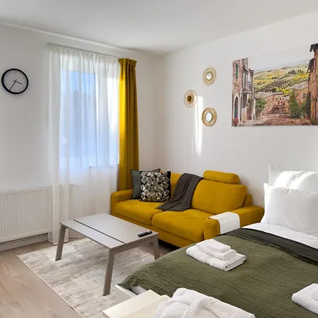 Modernes Studio-apartment In - Ideal Fuer Paare Und Alleinreisende! * Amstetten