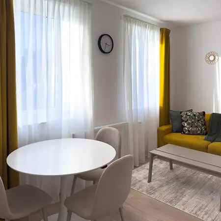 Modernes Studio-apartment In - Ideal Fuer Paare Und Alleinreisende! * Amstetten