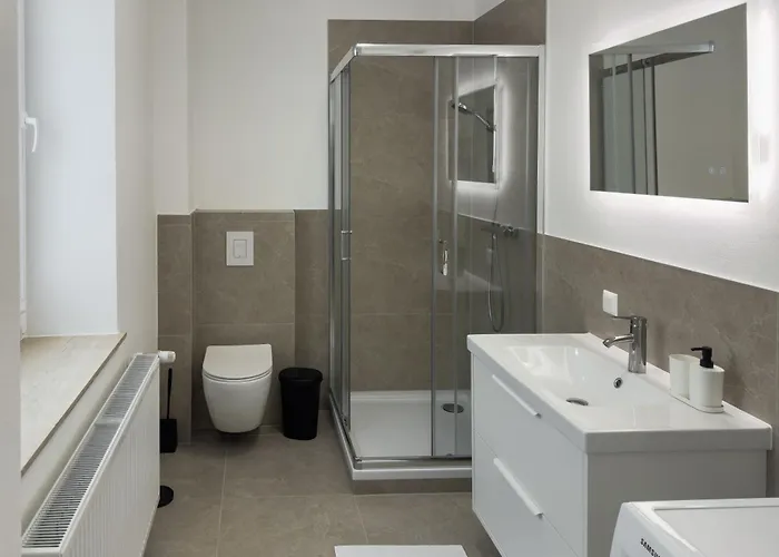 Modernes Studio-apartment In - Ideal Für Paare Und Alleinreisende! *